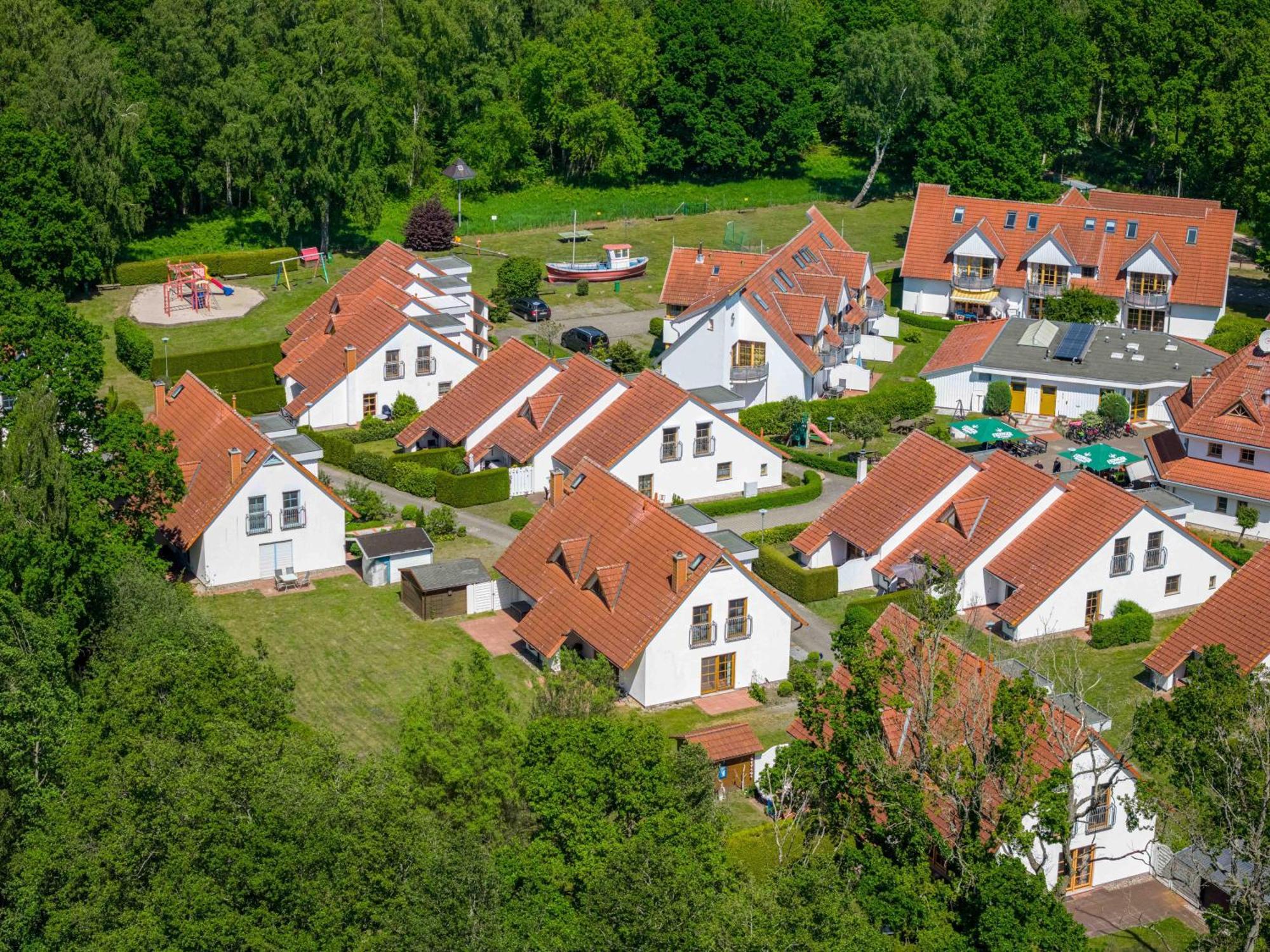 Ferienpark Freesenbruch Wohnung 4 5 - Kranichtanz Zingst Exterior photo