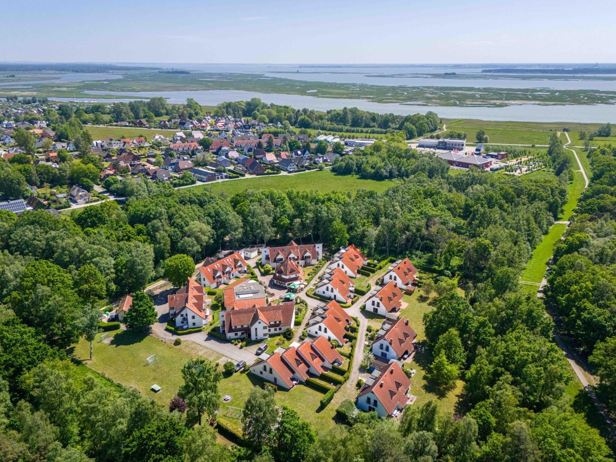 Ferienpark Freesenbruch Wohnung 4 5 - Kranichtanz Zingst Exterior photo